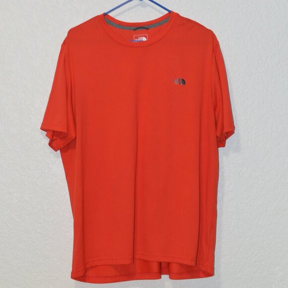 Mens North Face Red Athletic Shirt Size XL (100% polyester) - Picture 1 of 3